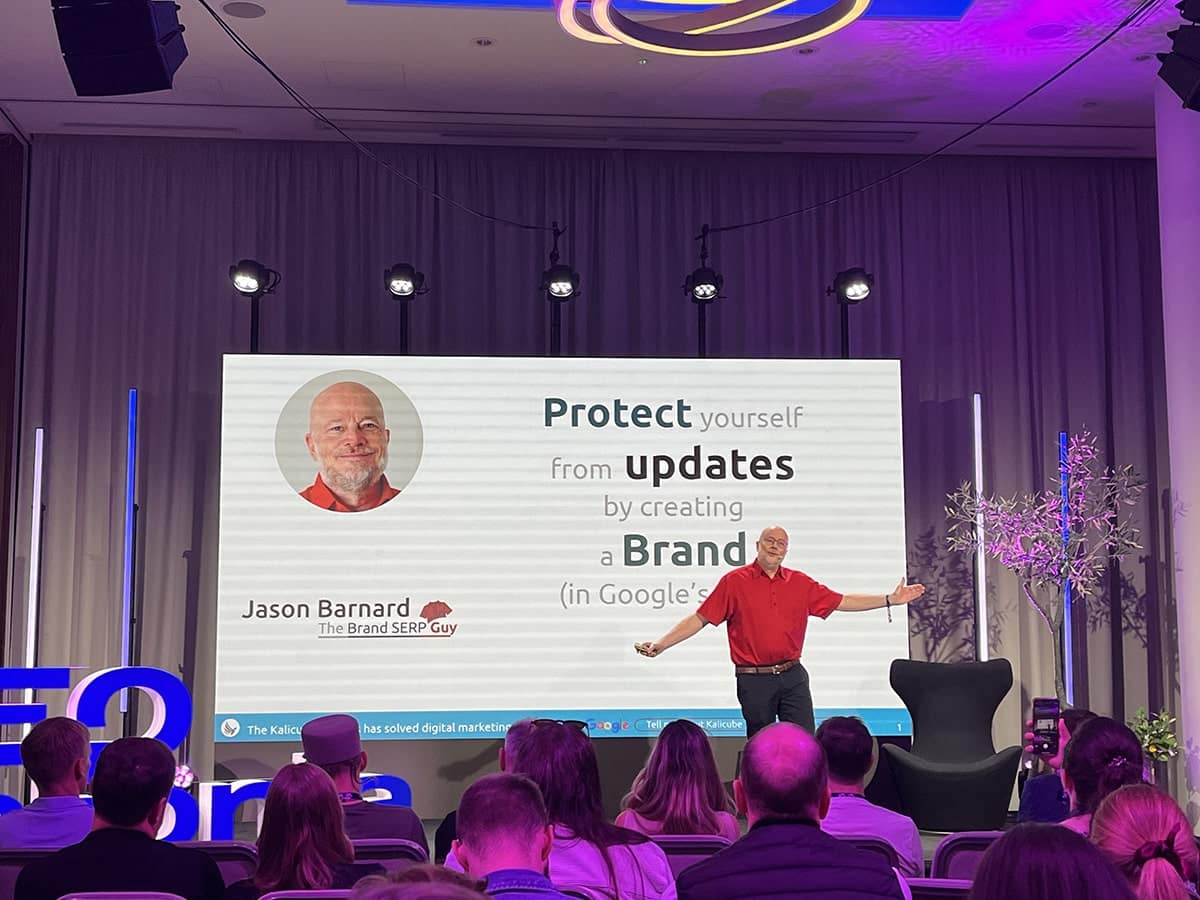 Jason Barnard presenting at SEO Estonia 2024