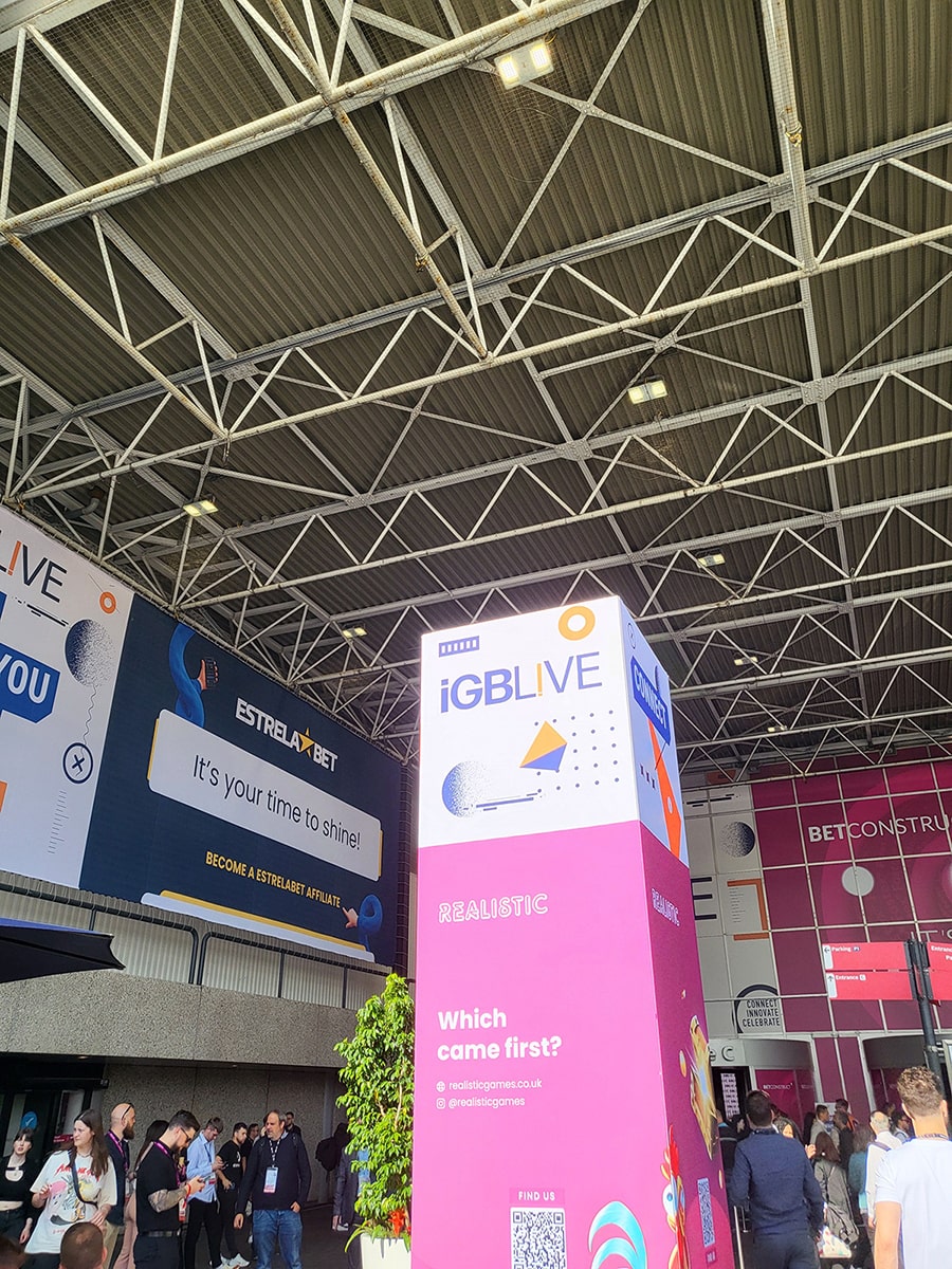 iGB L!VE Amsterdam 2024 Banner in the expo hall